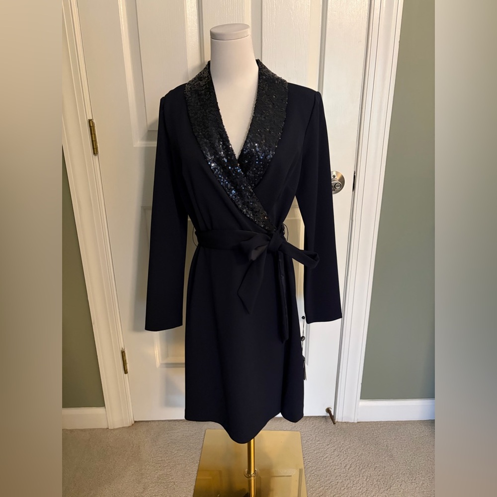 Adrianna Papell Sequin Collar Tuxedo Dress in Midnight Size 6 NWT
